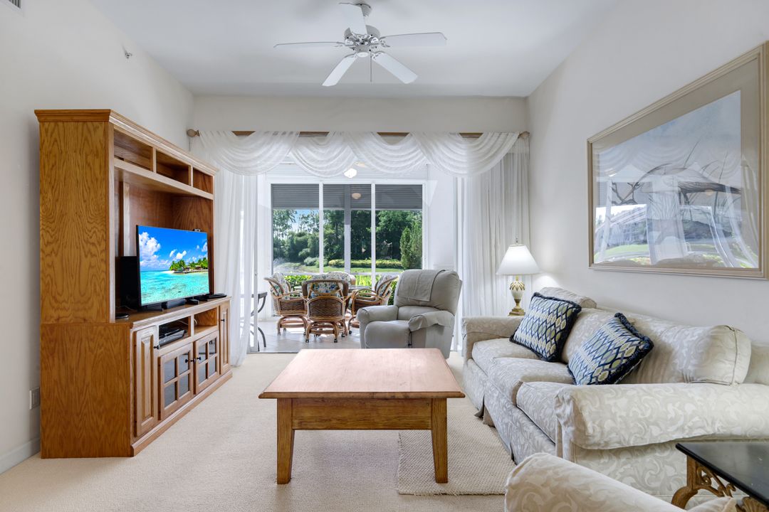 2036 Cascades Dr #7, Naples, FL 34112