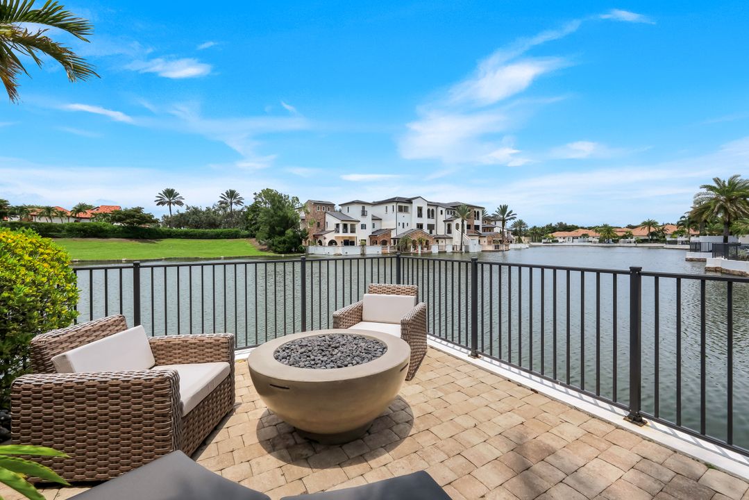 16448 Talis Park Dr, Naples, FL 34110