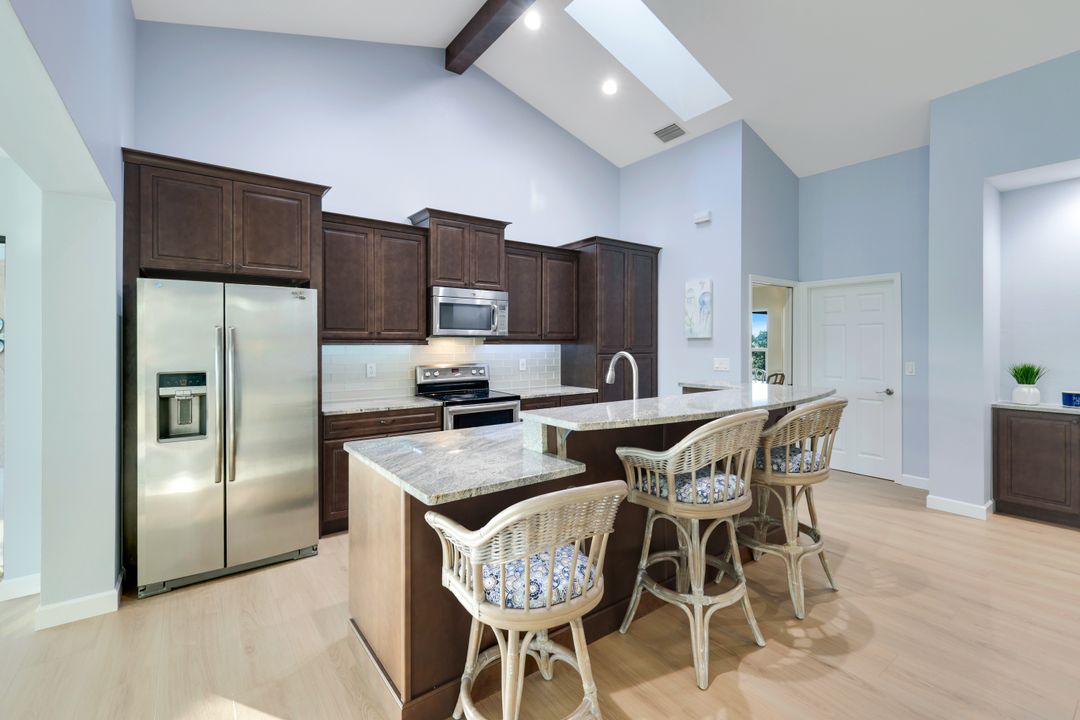 11841 Princess Grace Ct, Cape Coral, FL 33991