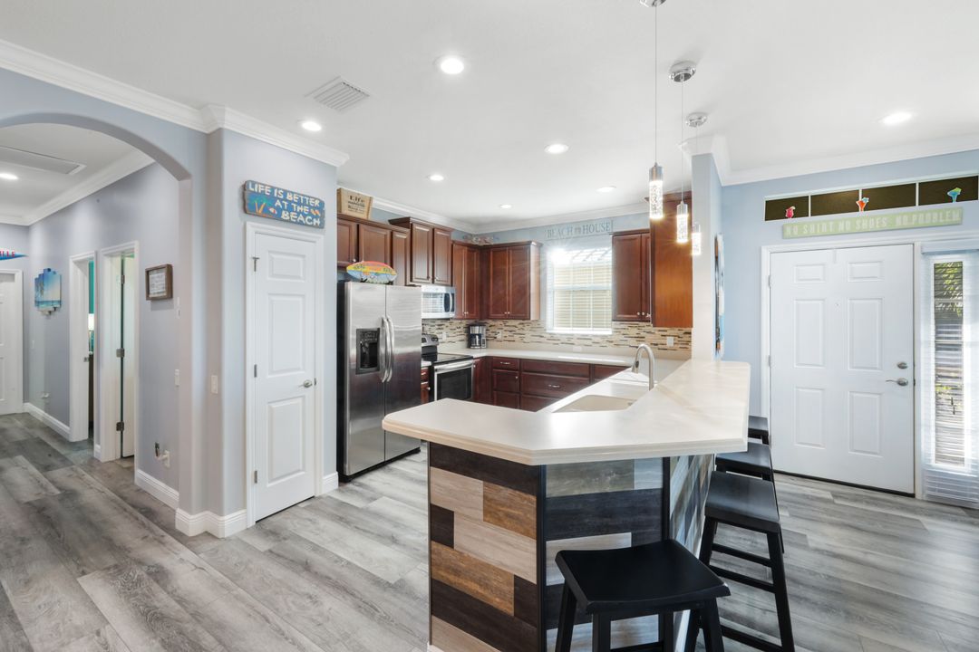 2641 Anguilla Dr, Cape Coral, FL 33991