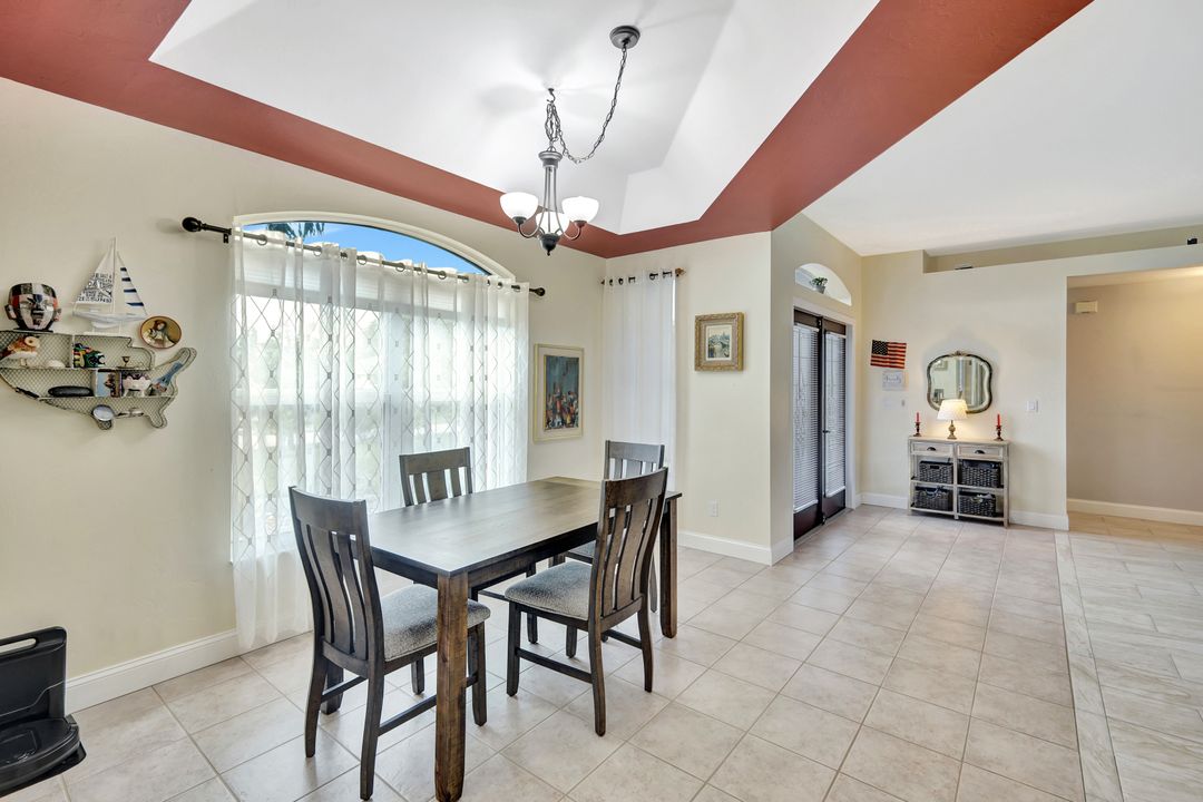 831 SW 17th Terrace, Cape Coral, FL 33991