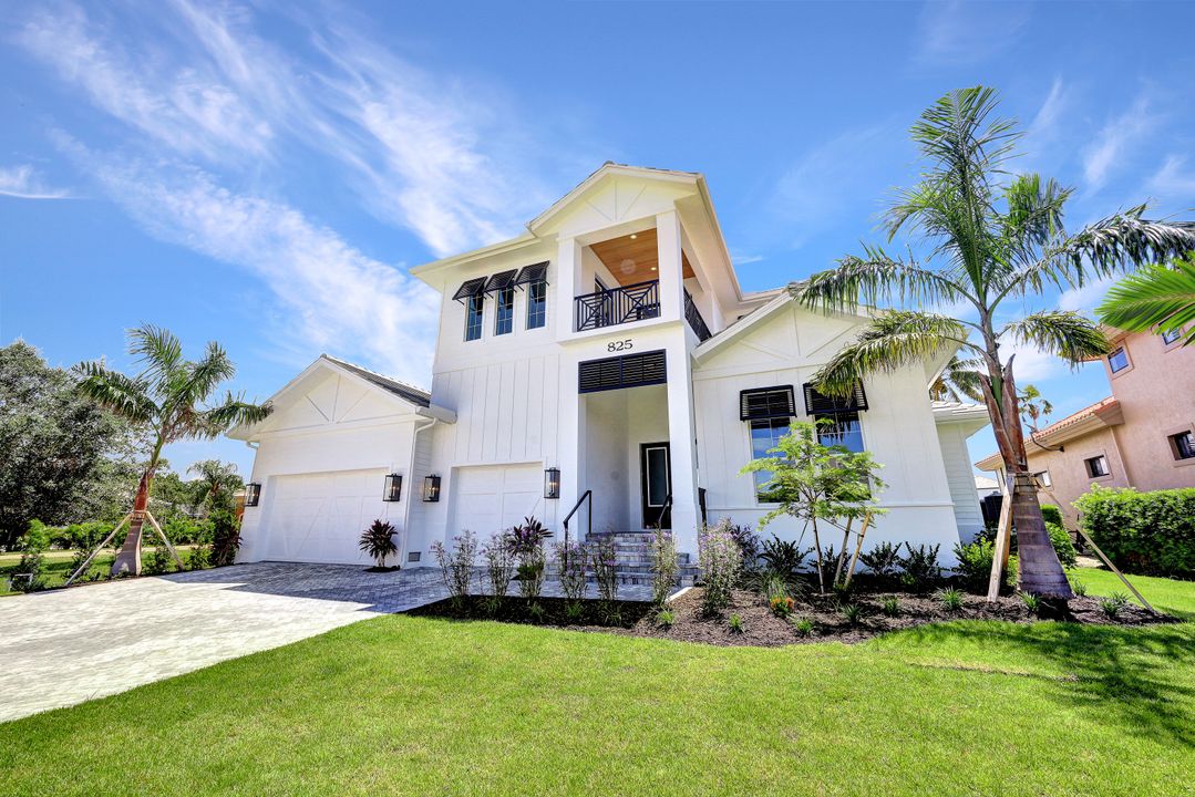 825 Swan Dr, Marco Island, FL 34145