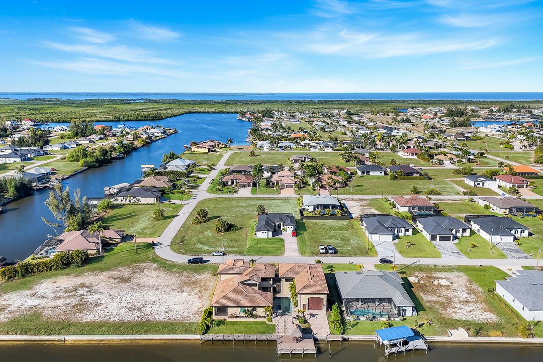 2709 NW 41st Ave, Cape Coral, FL 33993