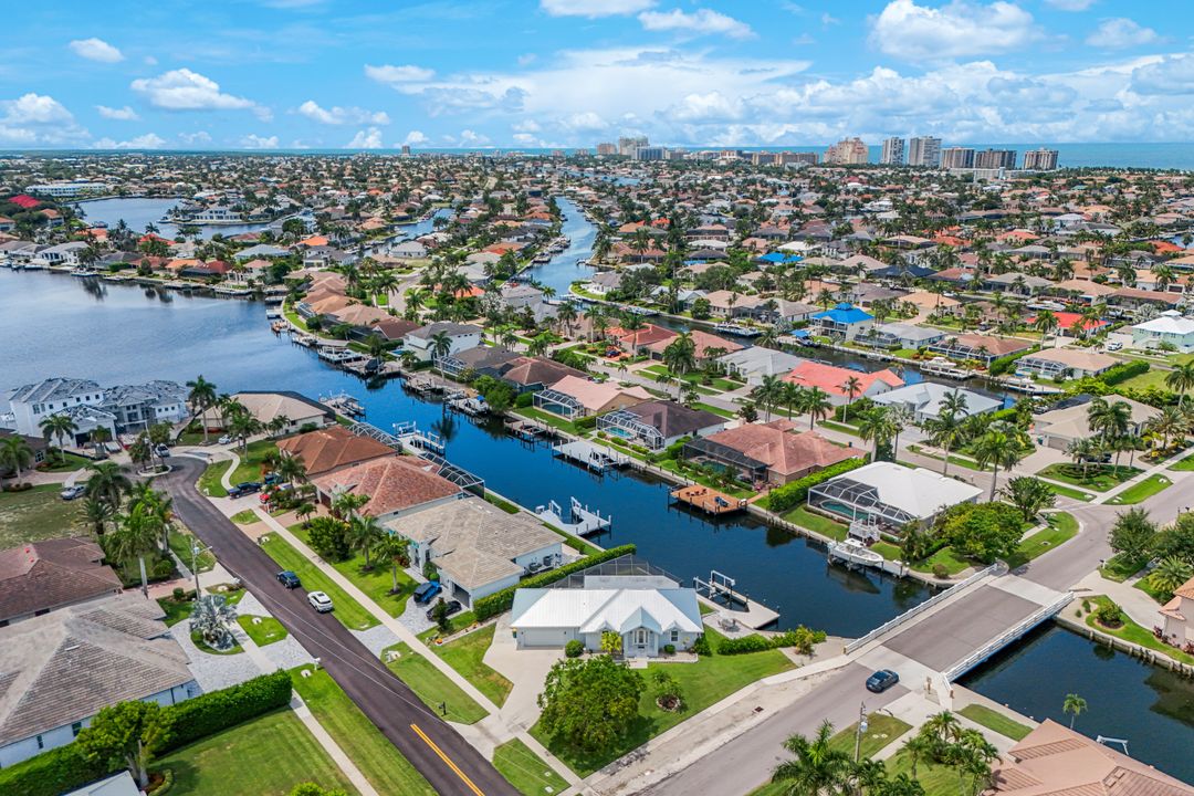 398 Wales Ct, Marco Island, FL 34145