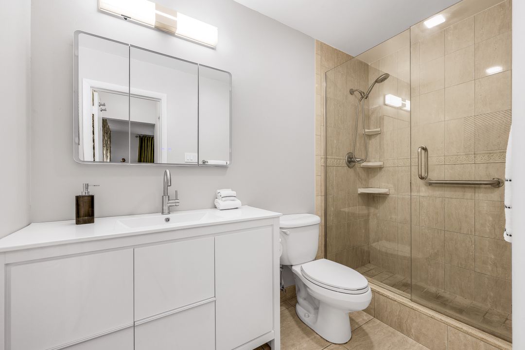 5779 NE 17th Ave, Fort Lauderdale, FL 33334