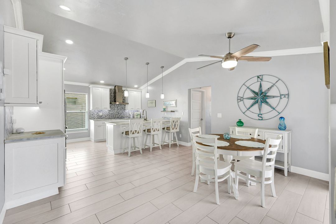 809 SW 2nd Ave, Cape Coral, FL 33991