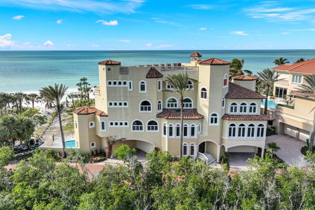 7425 Bay Colony Dr, Naples, FL 34108