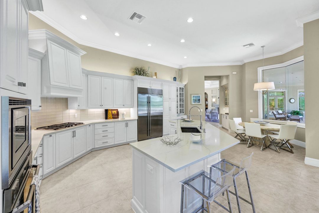 11993 Collier's Reserve Dr, Naples, FL 34110