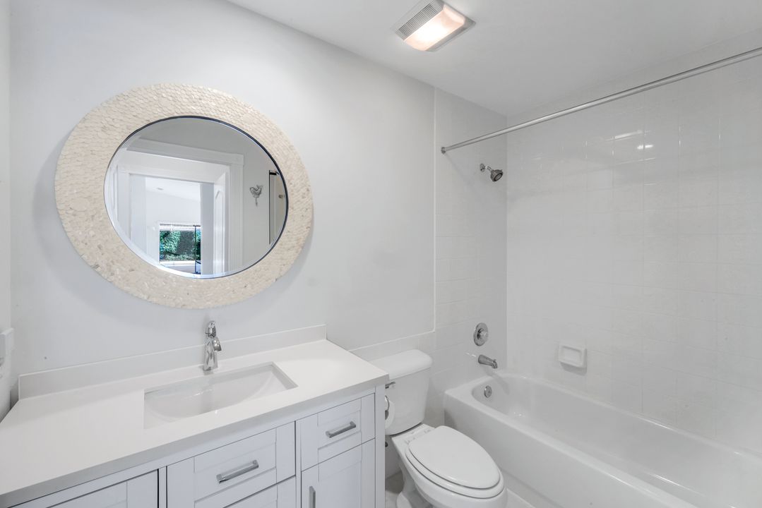 4155 St George Ln, Naples, FL 34119