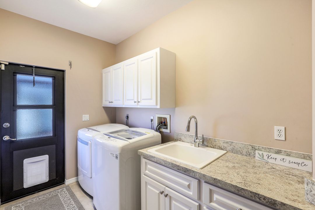 4702 SW 25th Ct, Cape Coral, FL 33914