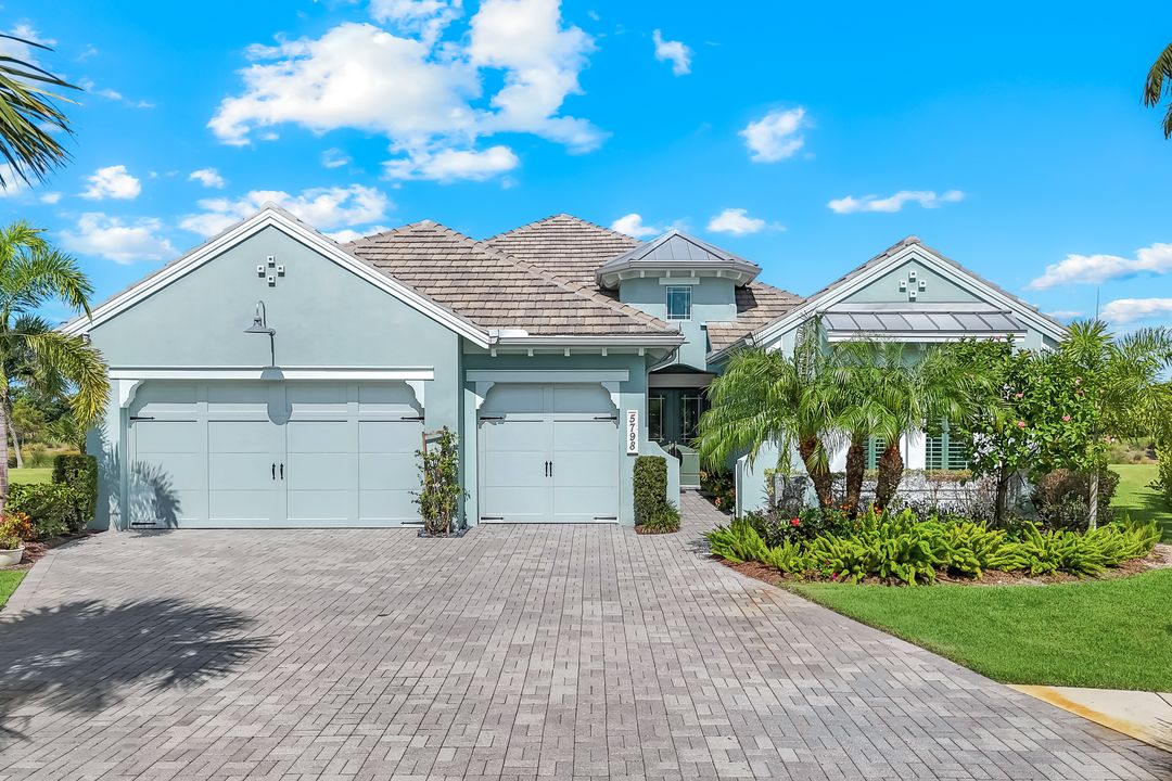 5798 Anegada Dr, Naples, FL 34113