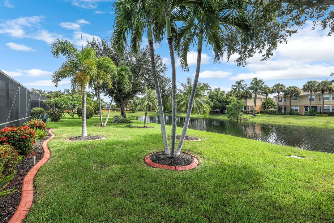 20050 Rookery Dr, Estero, FL 33928