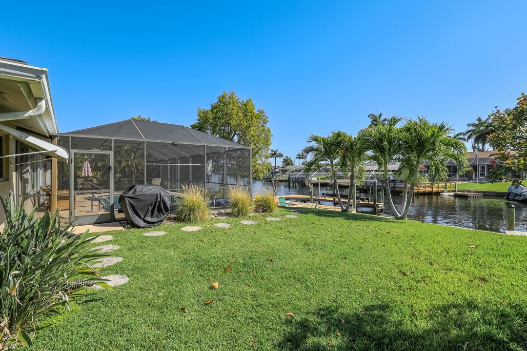4305 SE 1st Ave, Cape Coral, FL 33904