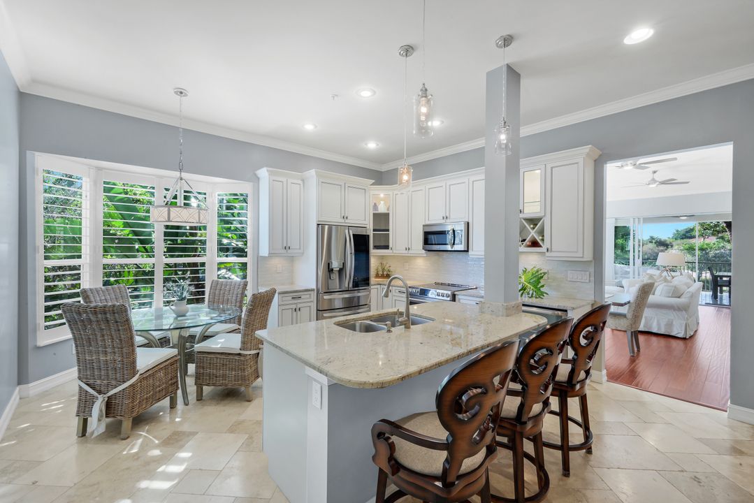 1840 Les Chateaux Blvd #4-201, Naples, FL 34109