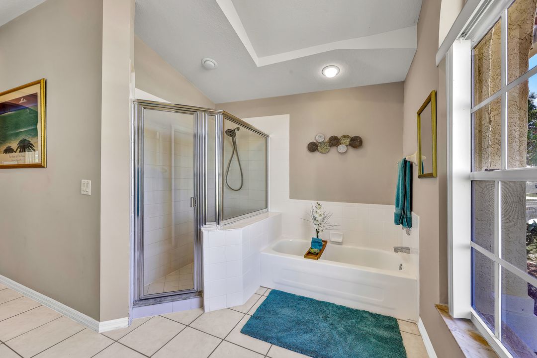 1046 SW 57th St, Cape Coral, FL 33914