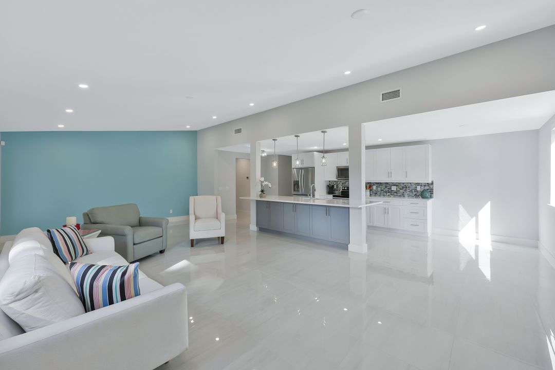 3870 White Blvd, Naples, FL 34117