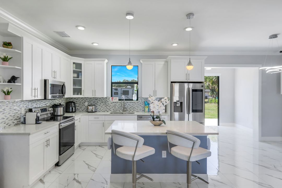 3460 20th Ave NE, Naples, FL 34120