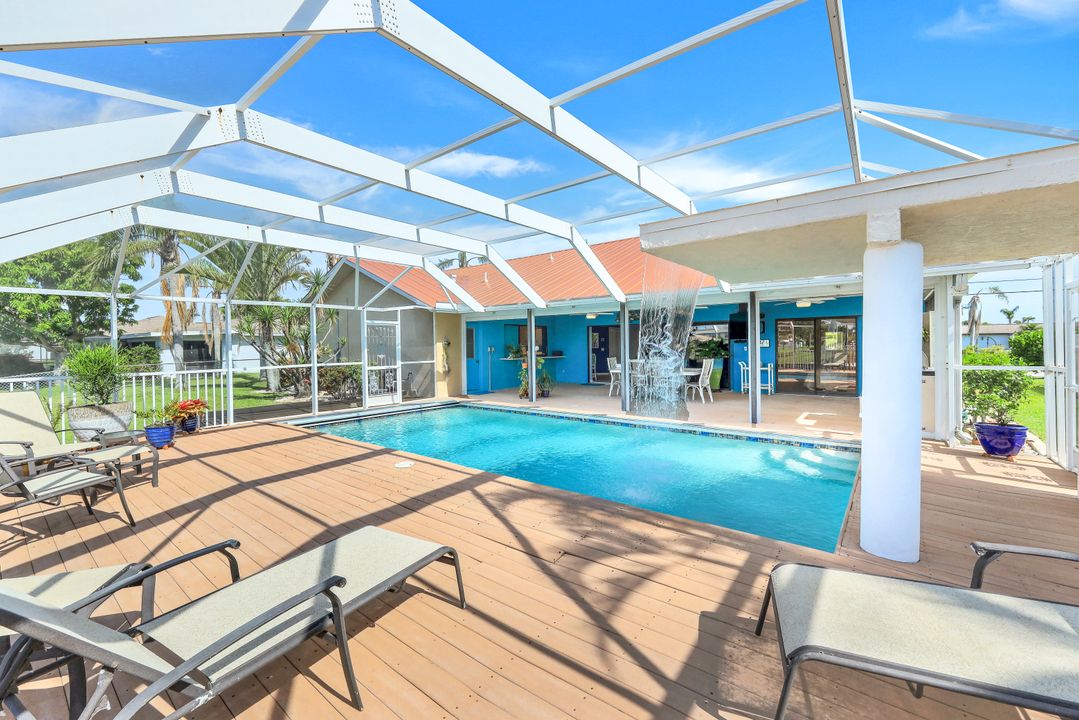 1004 Archer Pkwy E, Cape Coral, FL 33904