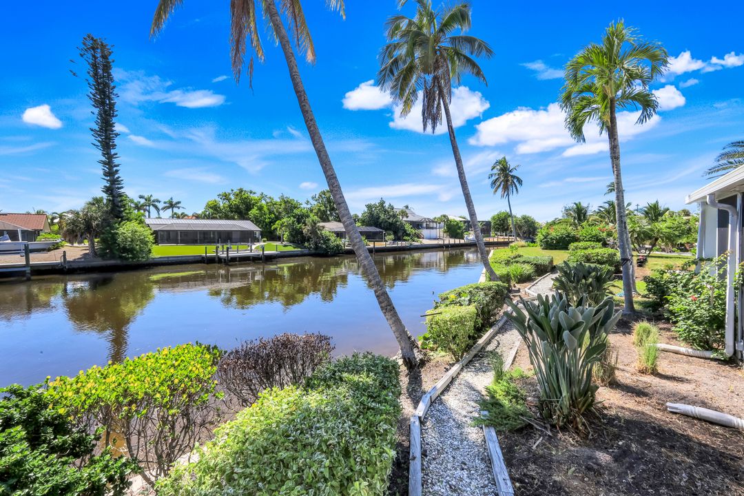 915 Pecten Ct, Sanibel, FL 33957