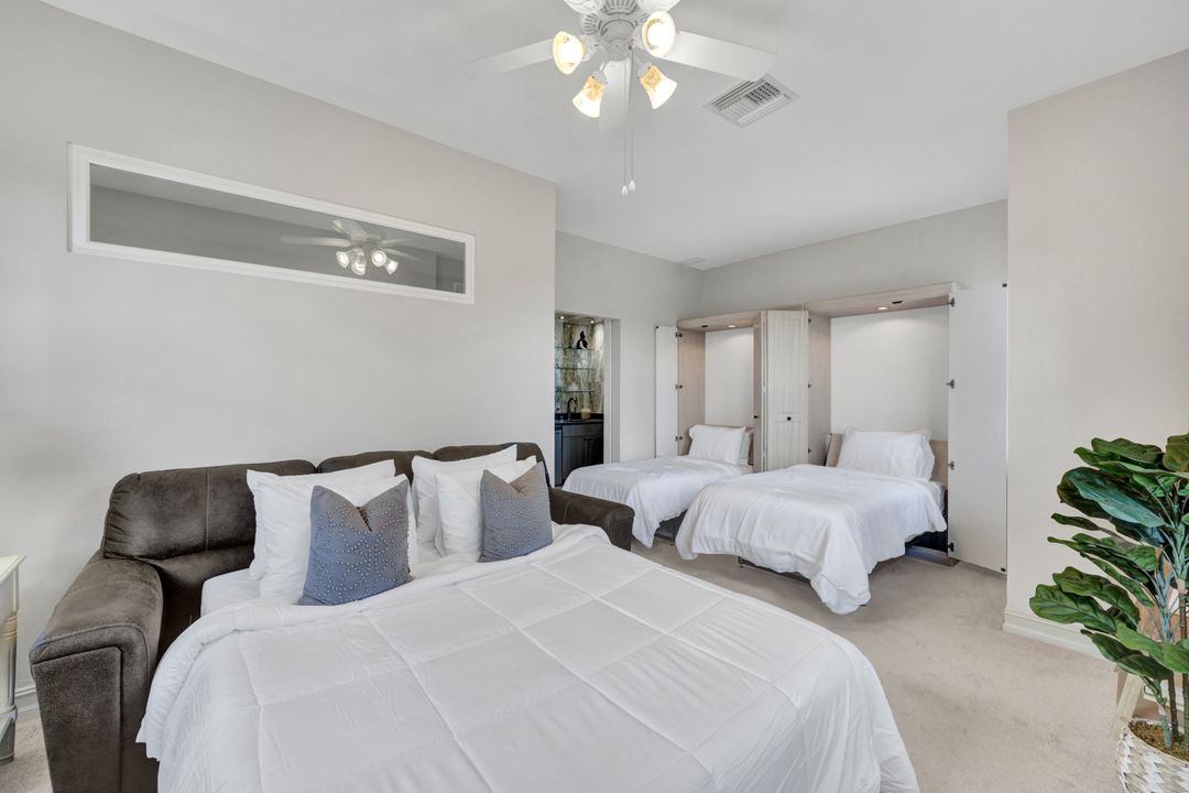 636 102nd Ave N, Naples, FL 34108, Naples, FL 34108