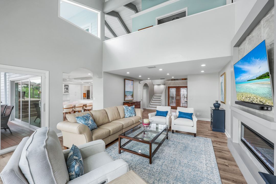 368 Germain Ave, Naples, FL 34108