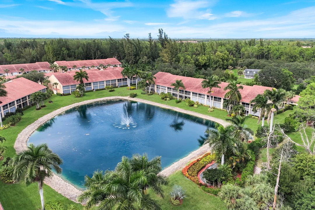 2415 Bayou Ln #3, Naples, FL 34112