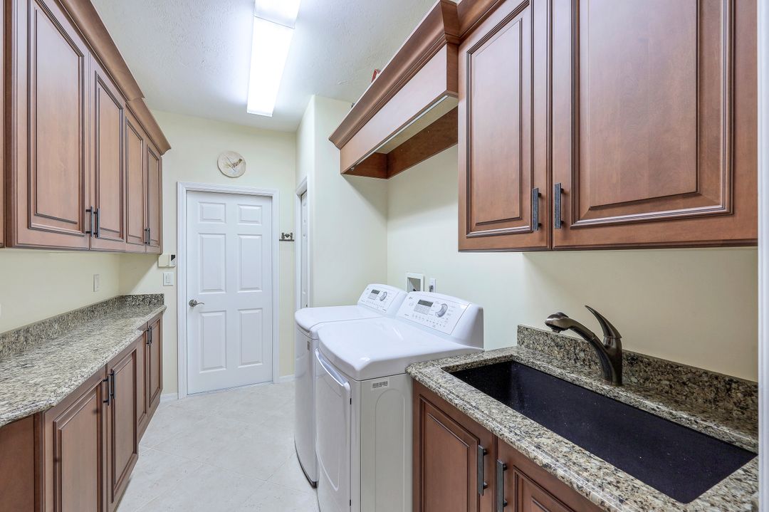 13111 Bridgeford Ave, Bonita Springs, FL 34135