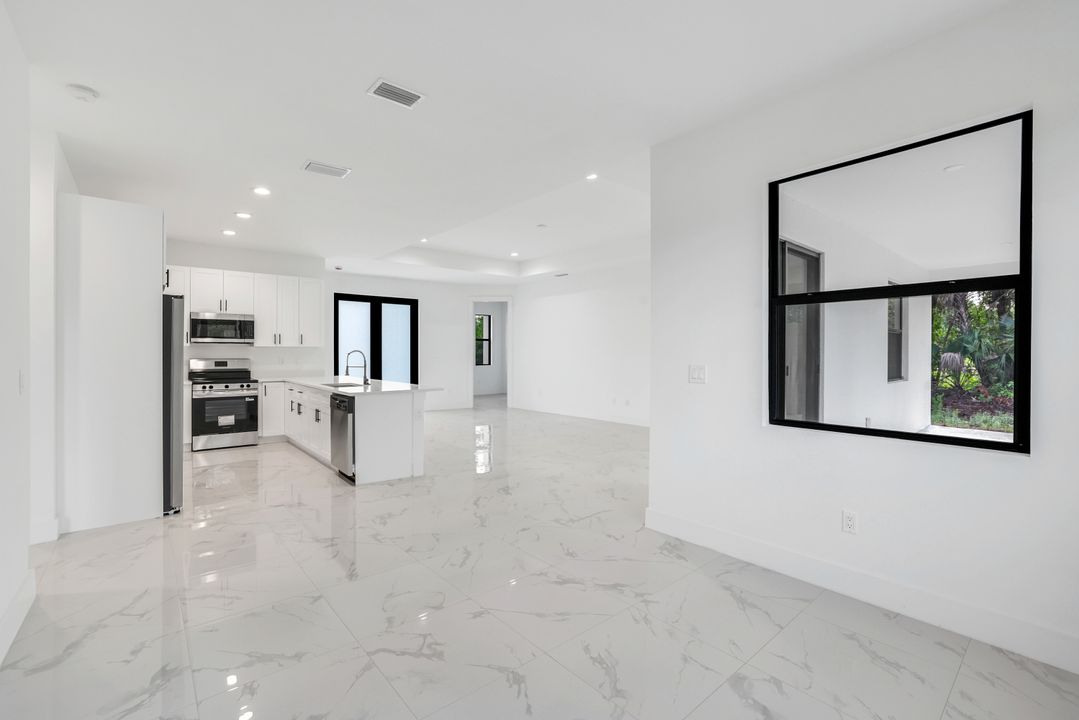 3644 35th Ave NE, Naples, FL 34120