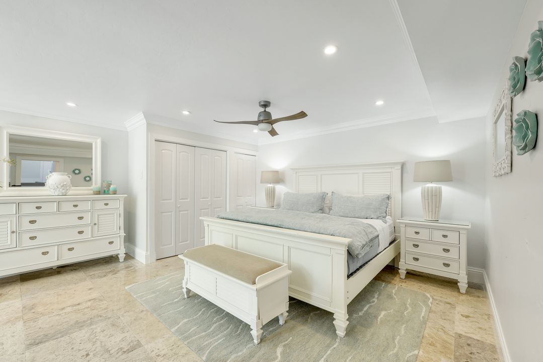 544 Seagrape Dr, Marco Island, FL 34145