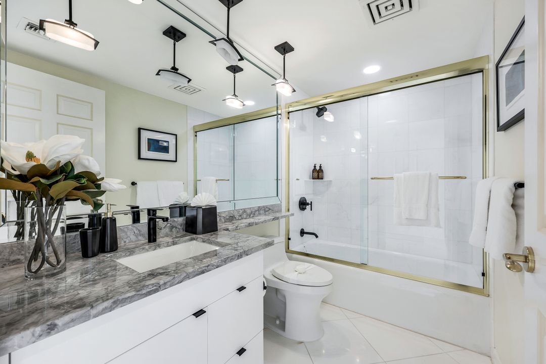 8473 Bay Colony Dr #503, Naples, FL 34108