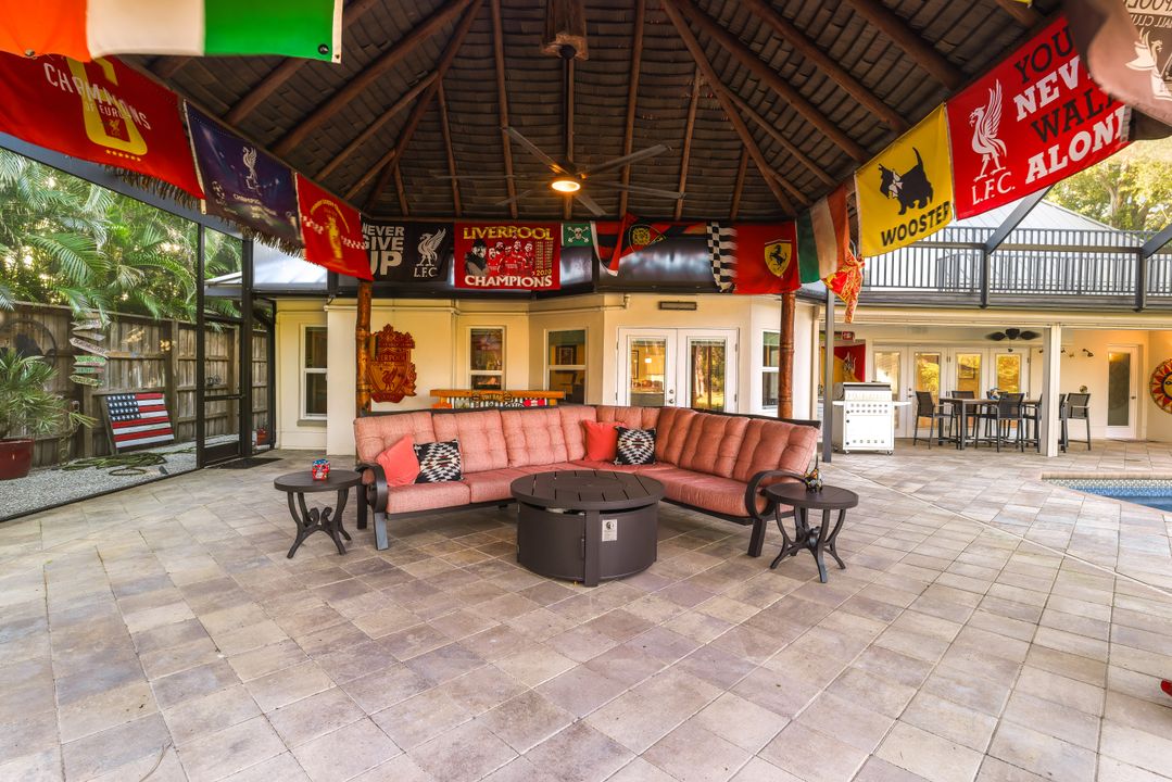 6516 Trail Blvd, Naples, FL 34108