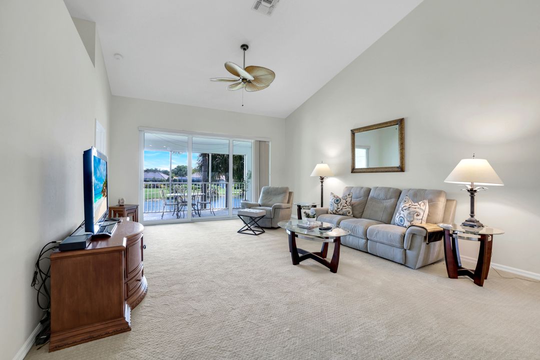 5959 Sand Wedge Ln #406, Naples, FL 34110