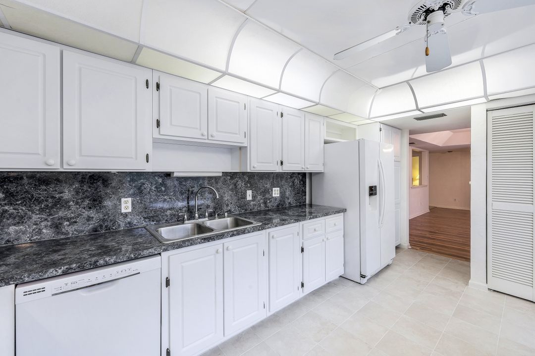 197 Albi Rd #2, Naples, FL 34112