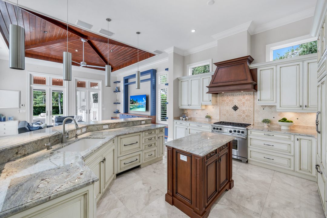 14459 Marsala Way, Naples, FL 34109