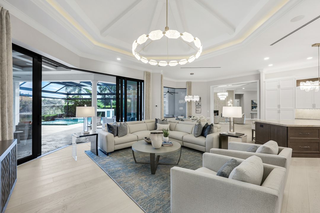 4262 Deephaven Ln, Naples, FL 34119