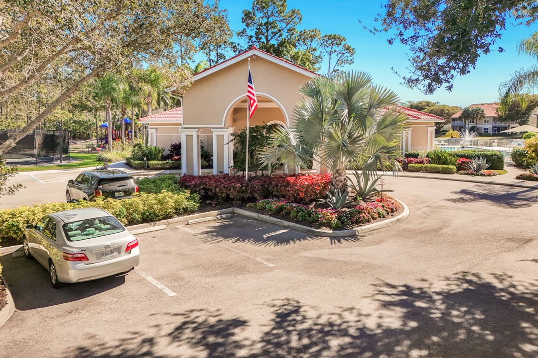 6360 Lexington Ct  #201, Naples, FL 34110