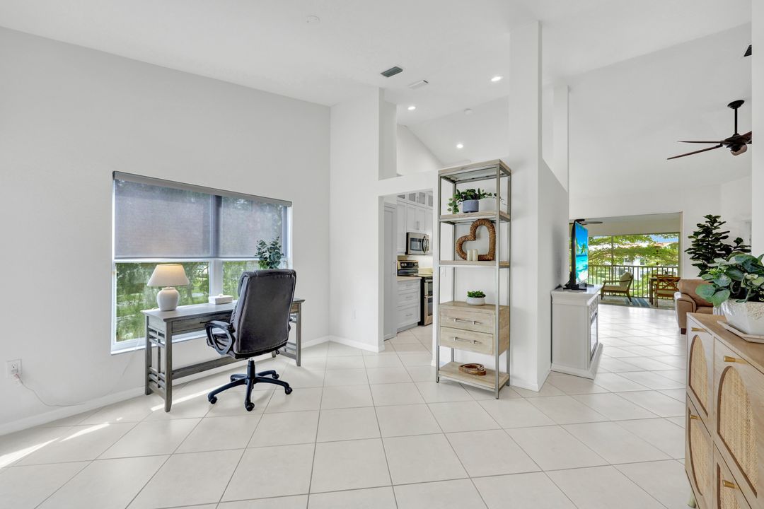 5600 Northboro Dr #201, Naples, FL 34110