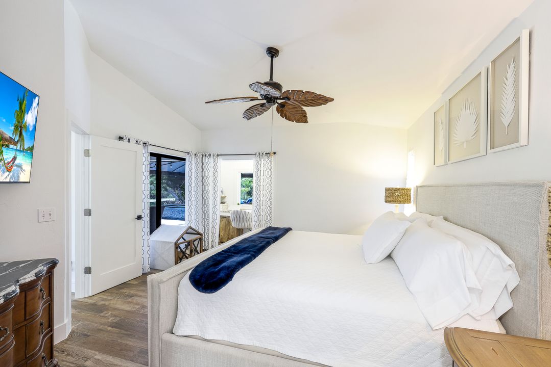 999 E Valley Dr, Bonita Springs, FL 34134