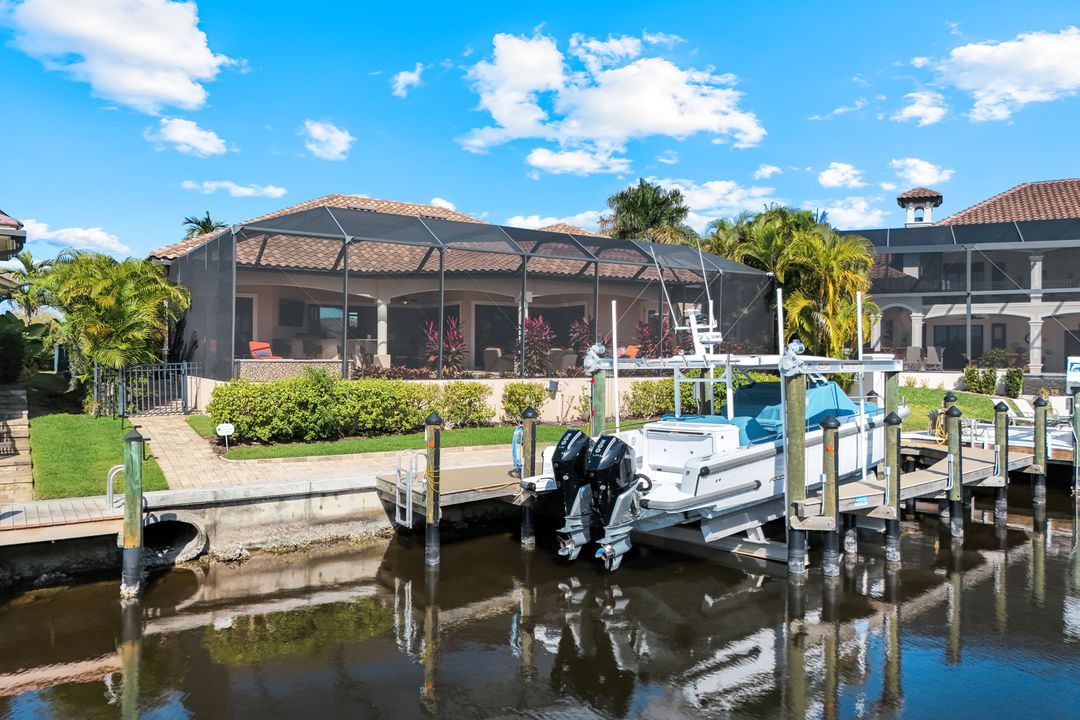 5858 Harbour Preserve Cir, Cape Coral, FL 33914