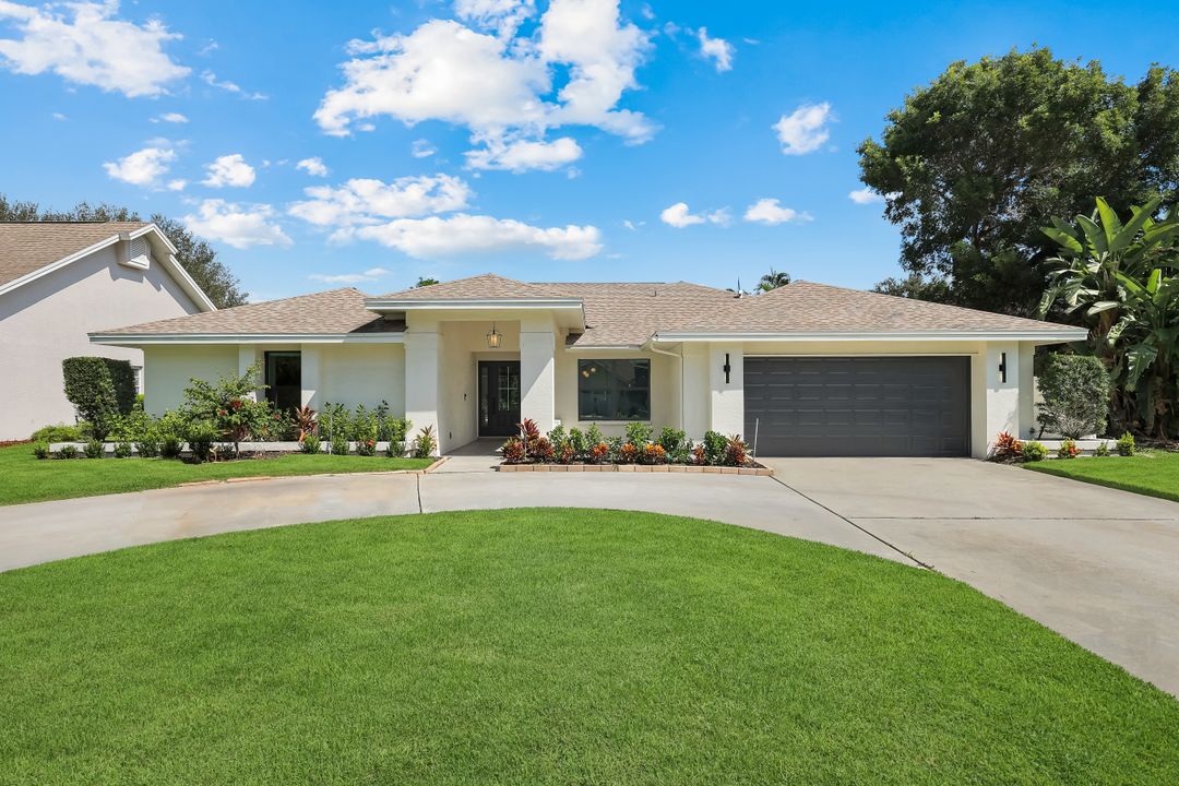 9973 Boca Ave N, Naples, FL 34109