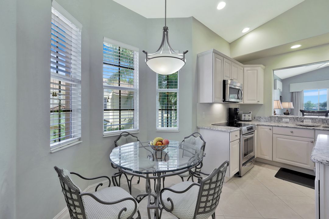 8641 Champions Point #1003, Naples, FL 34113