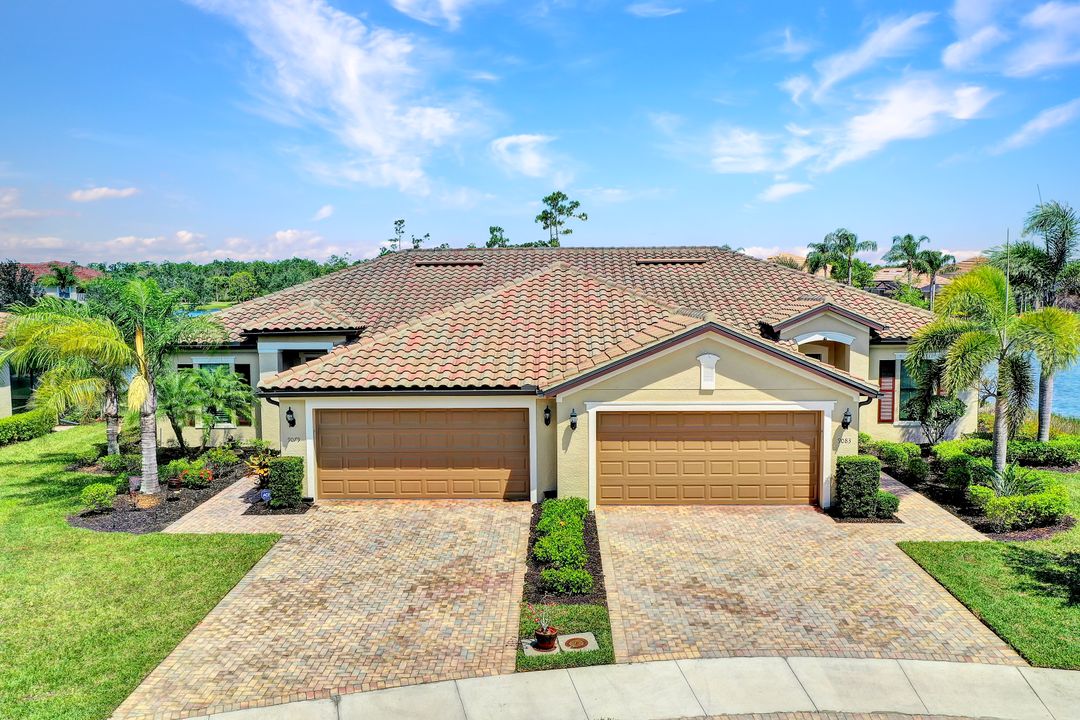 9079 Triangle Palms Ln, Fort Myers, FL 33913