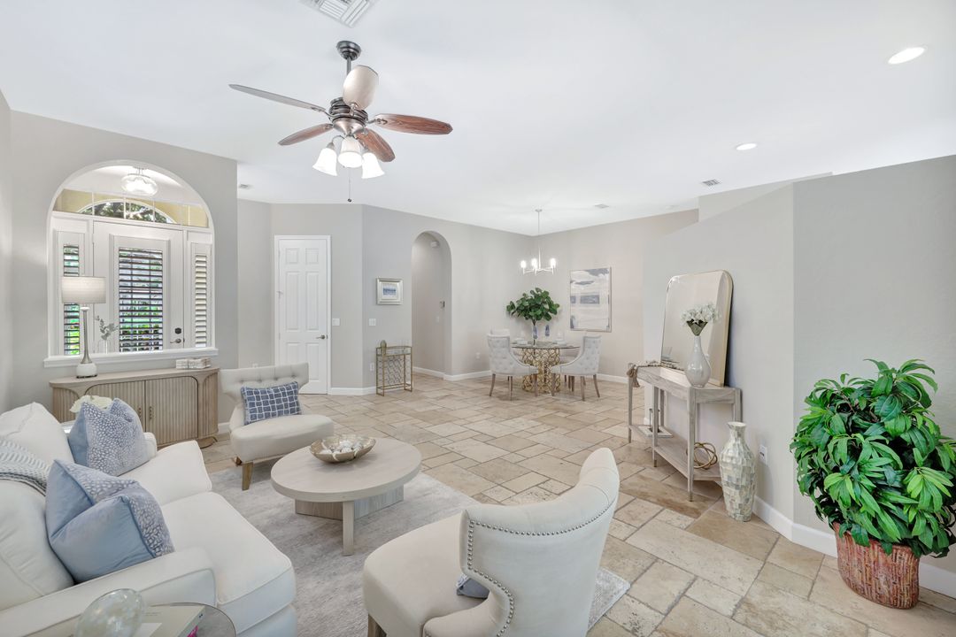 6119 Manchester Pl, Naples, FL 34110