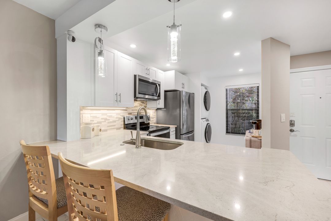 4616 SE 5th Pl #107, Cape Coral, FL 33904