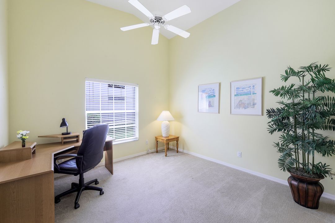 6667 Castlelawn Pl #19, Naples, FL 34113