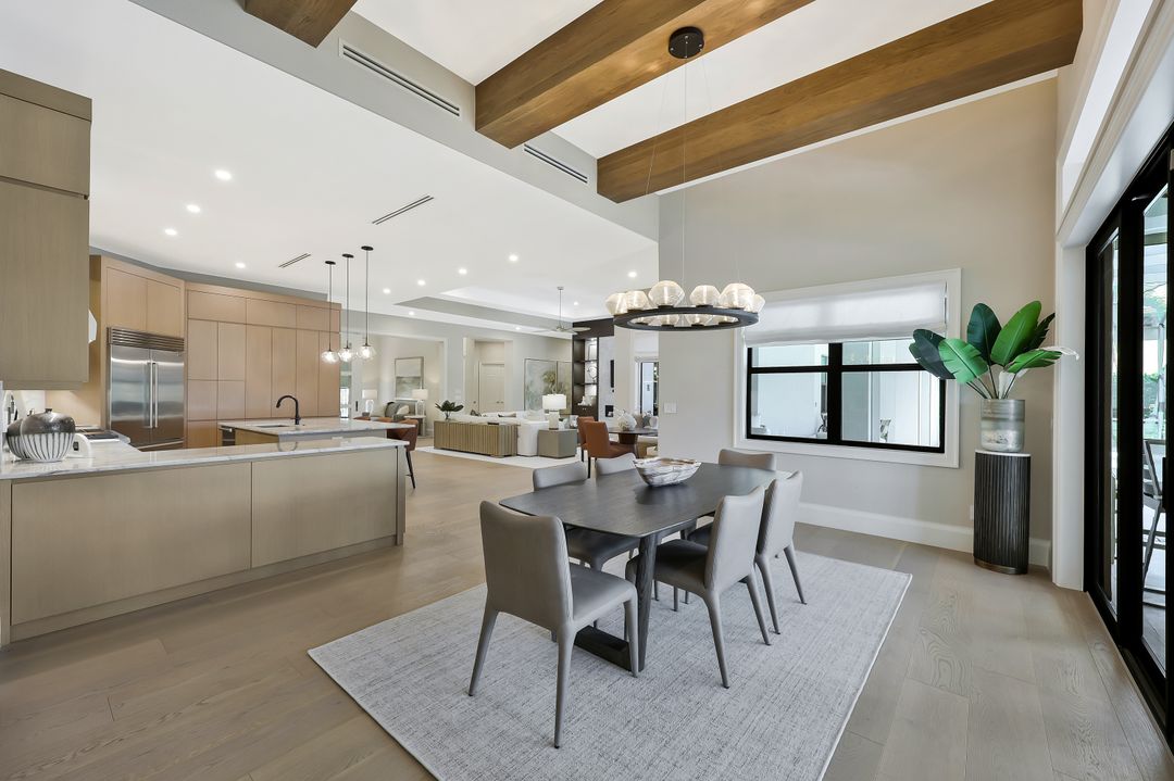 470 Terra Vista Ct, Naples, FL 34119