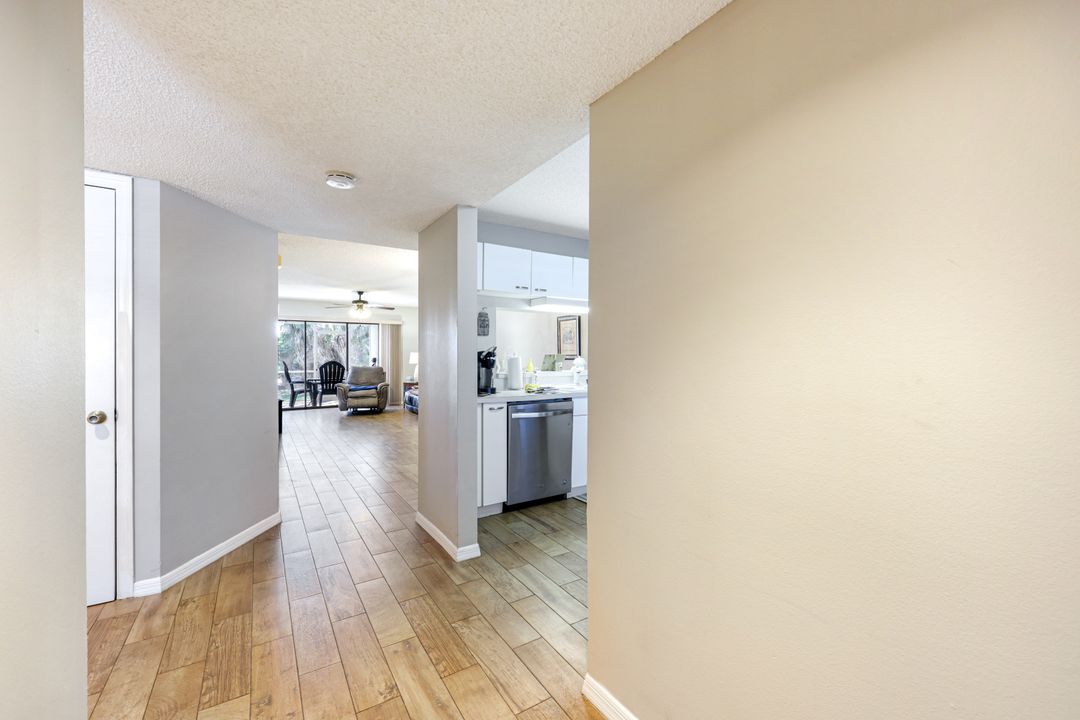 7750 Jewel Ln #103, Naples, FL 34109