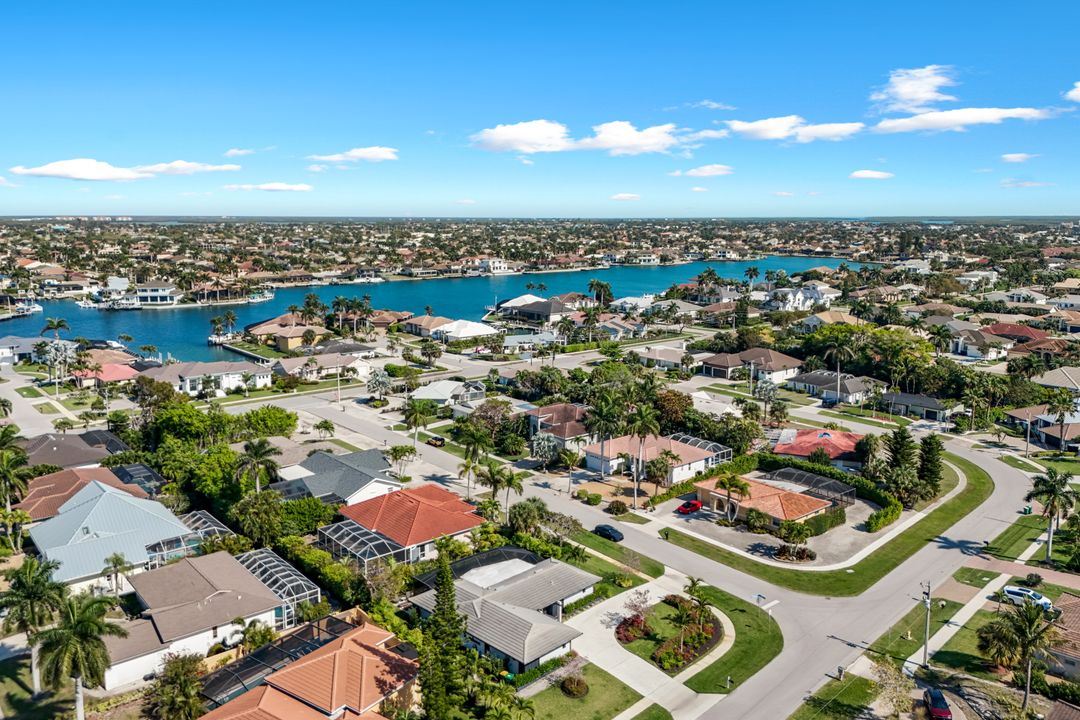 291 W Flamingo Cir, Marco Island, FL 34145