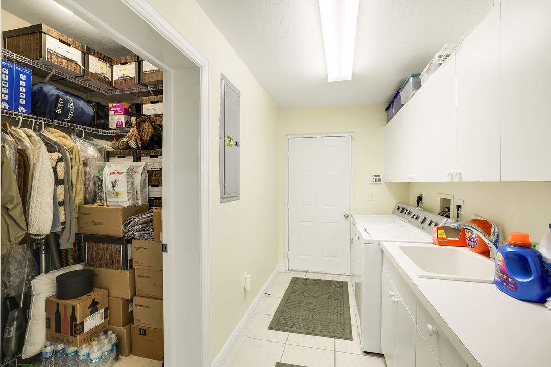 4795 Aston Gardens Way #D-102, Naples, FL 34109