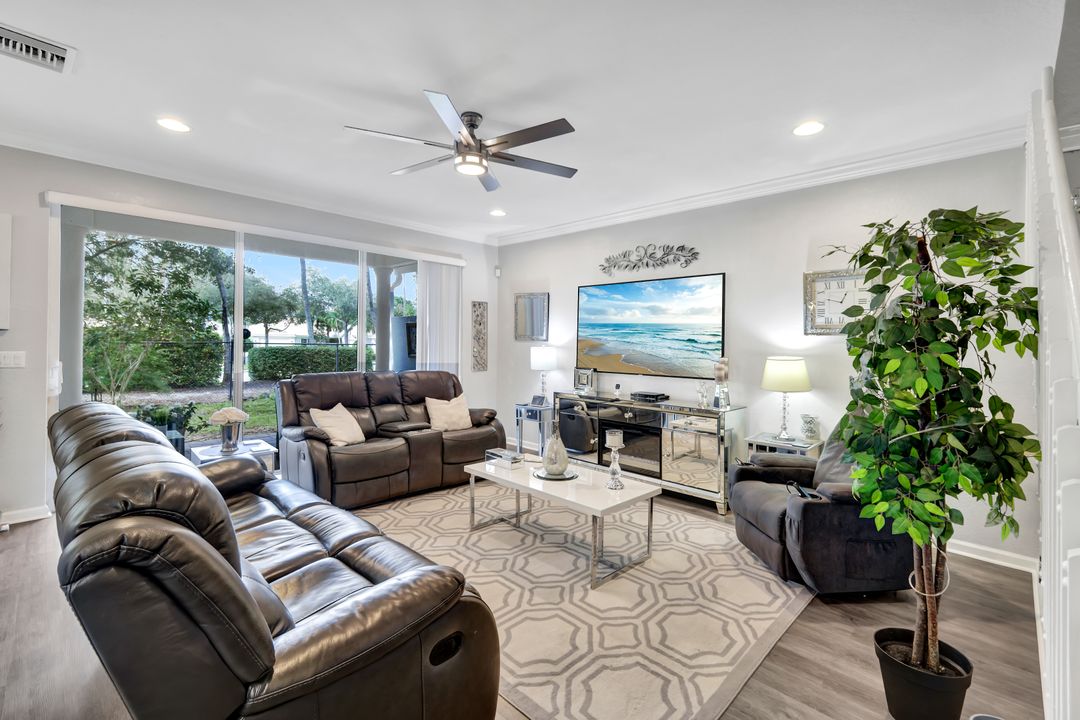 7009 Romana Way, Naples, FL 34119